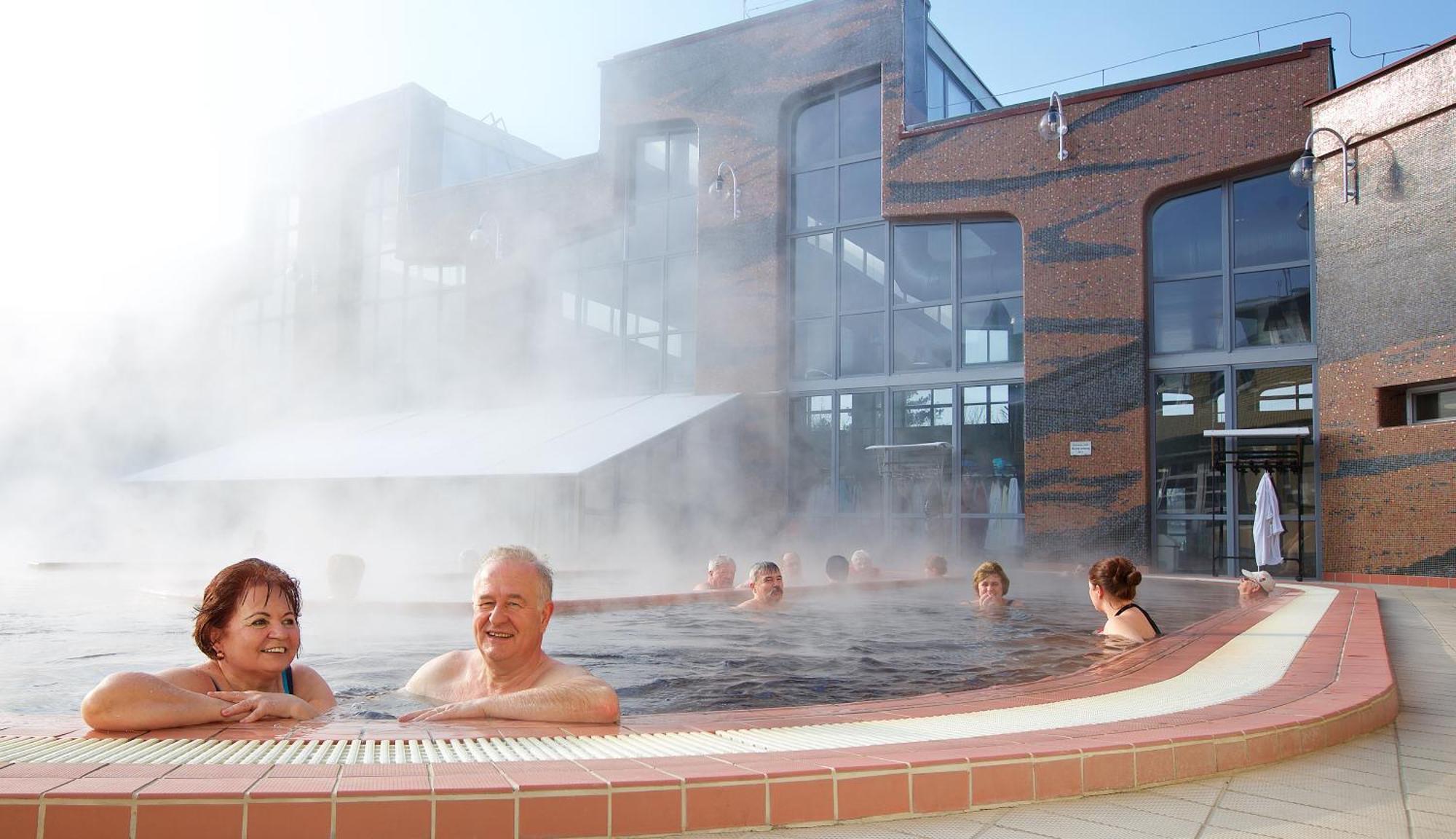 Hungarospa Thermal Camping Mobilhaz Hajduszoboszlo Exterior photo